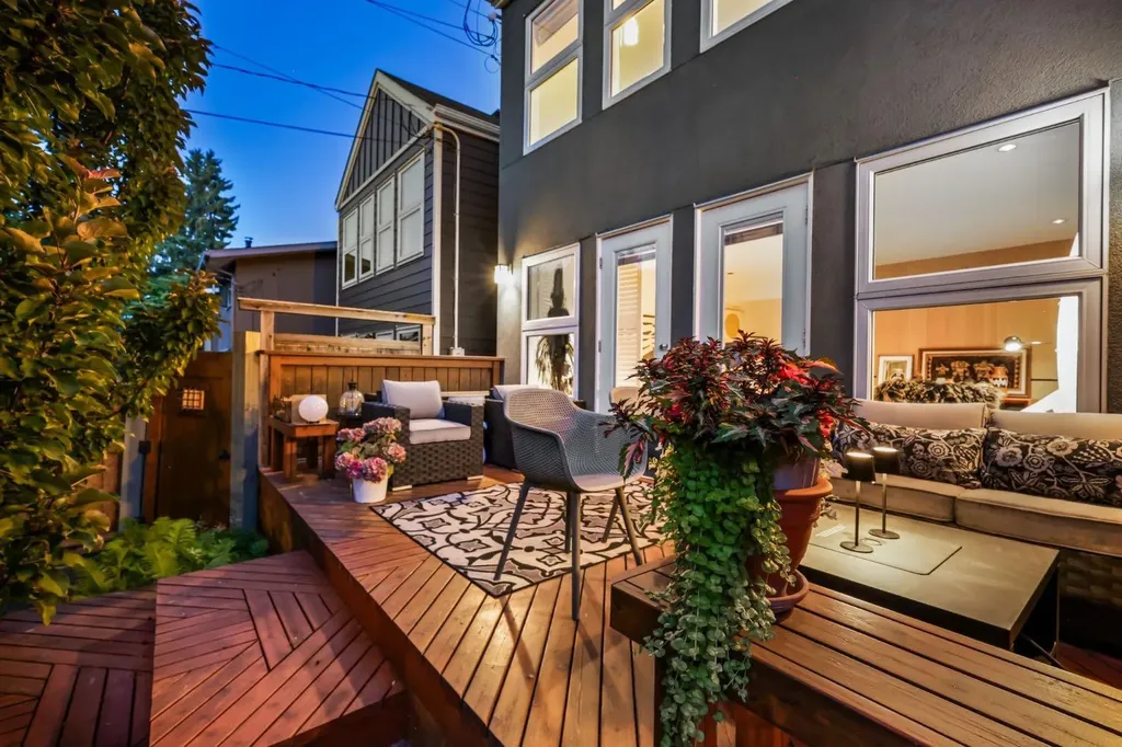 1936 30 Avenue SW Calgary AB T2T1P9