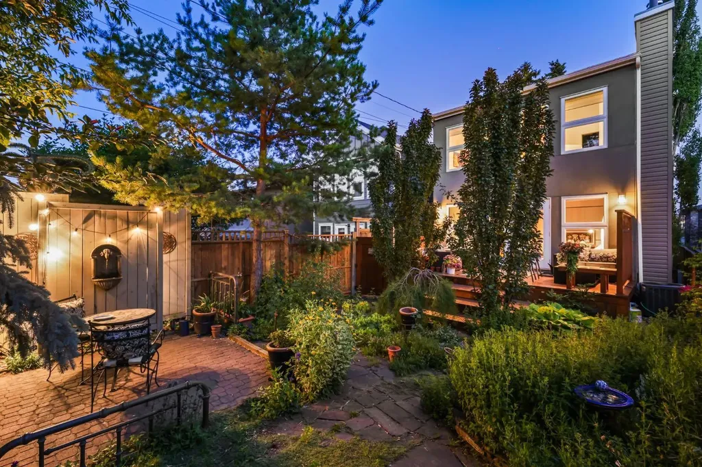 1936 30 Avenue SW Calgary AB T2T1P9