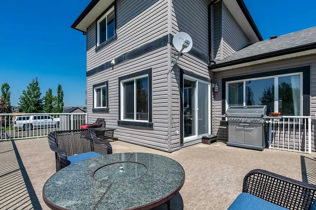 13 Dain Place NW Langdon AB T0J 1X2