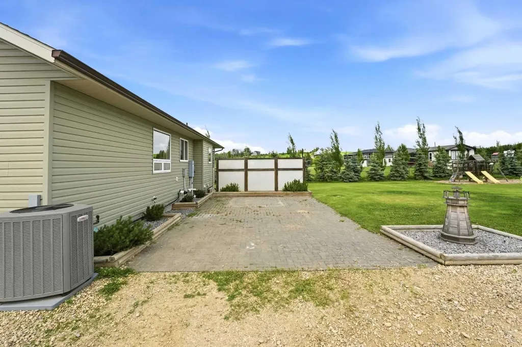 422045 Range Road 10 Rural Ponoka County AB T0C 2J0