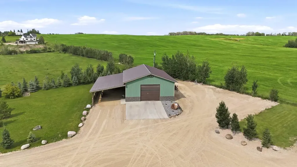 422045 Range Road 10 Rural Ponoka County AB T0C 2J0