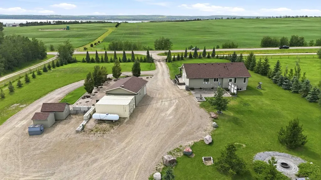 422045 Range Road 10 Rural Ponoka County AB T0C 2J0