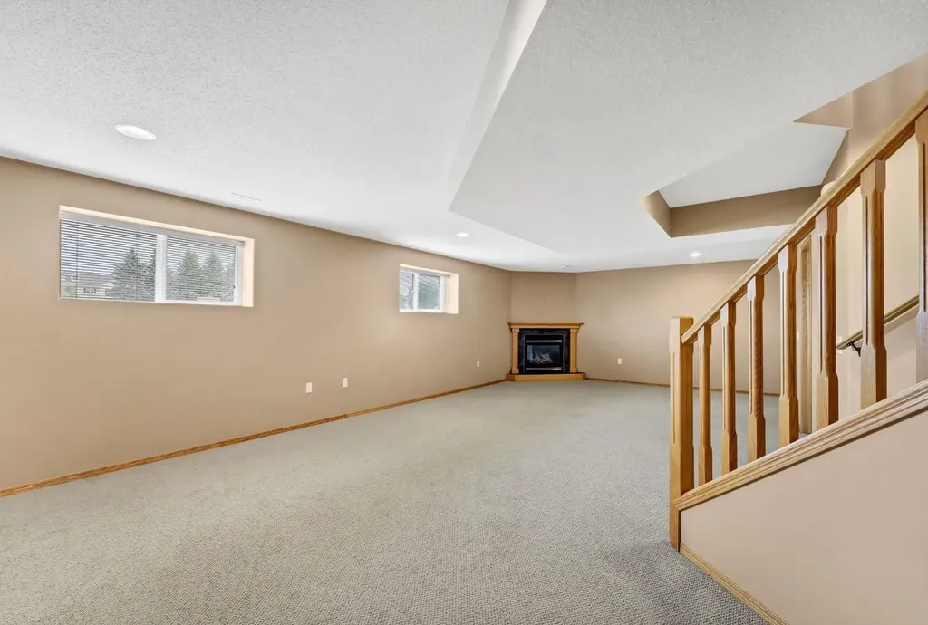 108 Sandstone Place SE Medicine Hat AB T1B 4R9