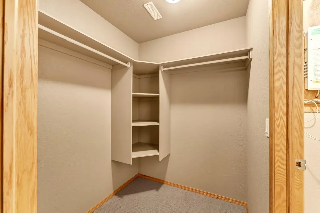 108 Sandstone Place SE Medicine Hat AB T1B 4R9