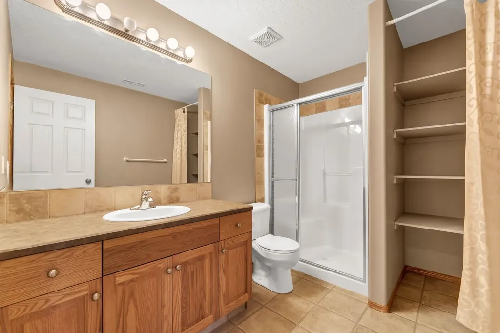 108 Sandstone Place SE Medicine Hat AB T1B 4R9