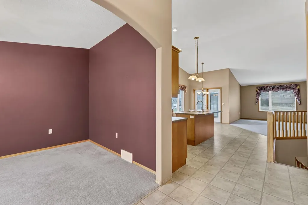 108 Sandstone Place SE Medicine Hat AB T1B 4R9