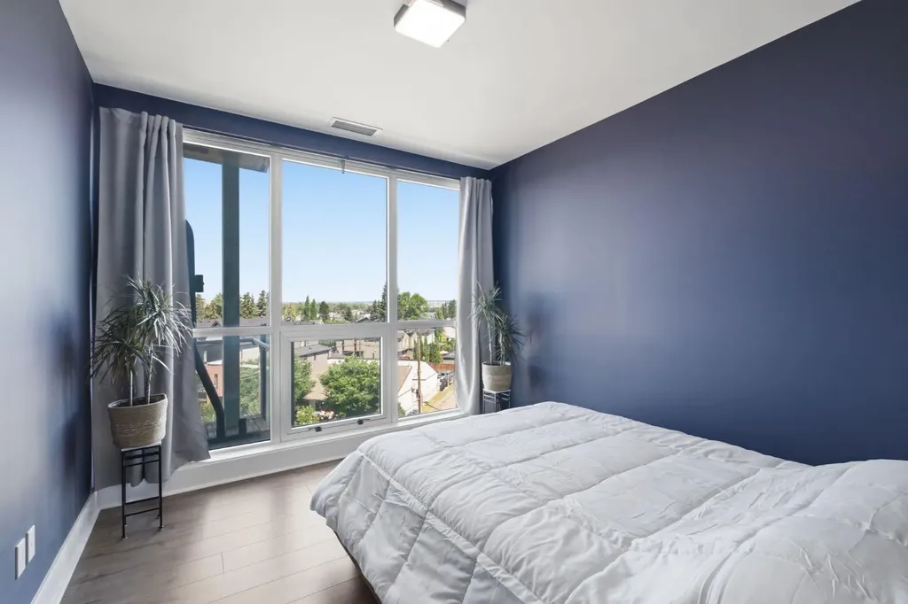 2505 17 Avenue SW Calgary AB T3E7V3