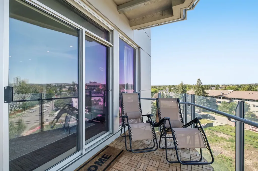 2505 17 Avenue SW Calgary AB T3E7V3