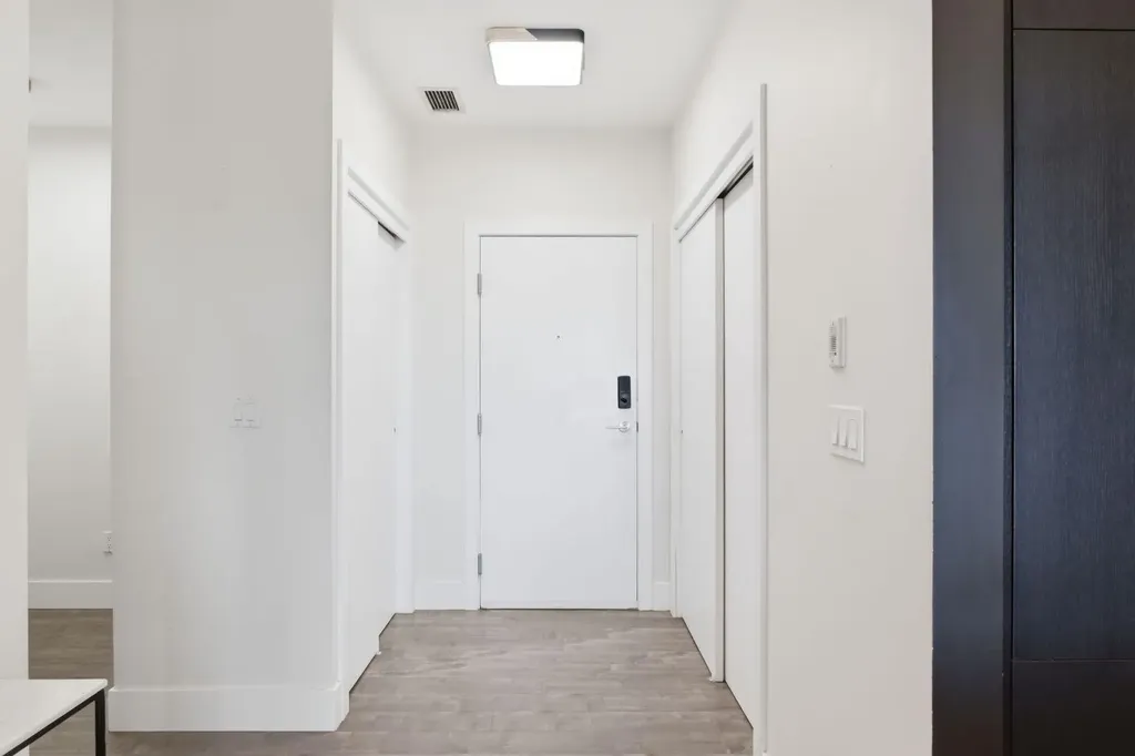 2505 17 Avenue SW Calgary AB T3E7V3