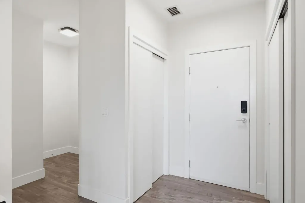 2505 17 Avenue SW Calgary AB T3E7V3