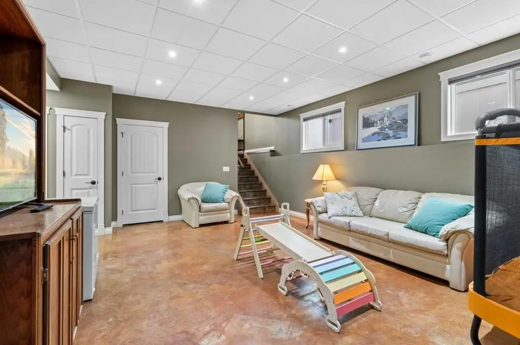 6002 Orr Drive Red Deer AB T4P 0C9