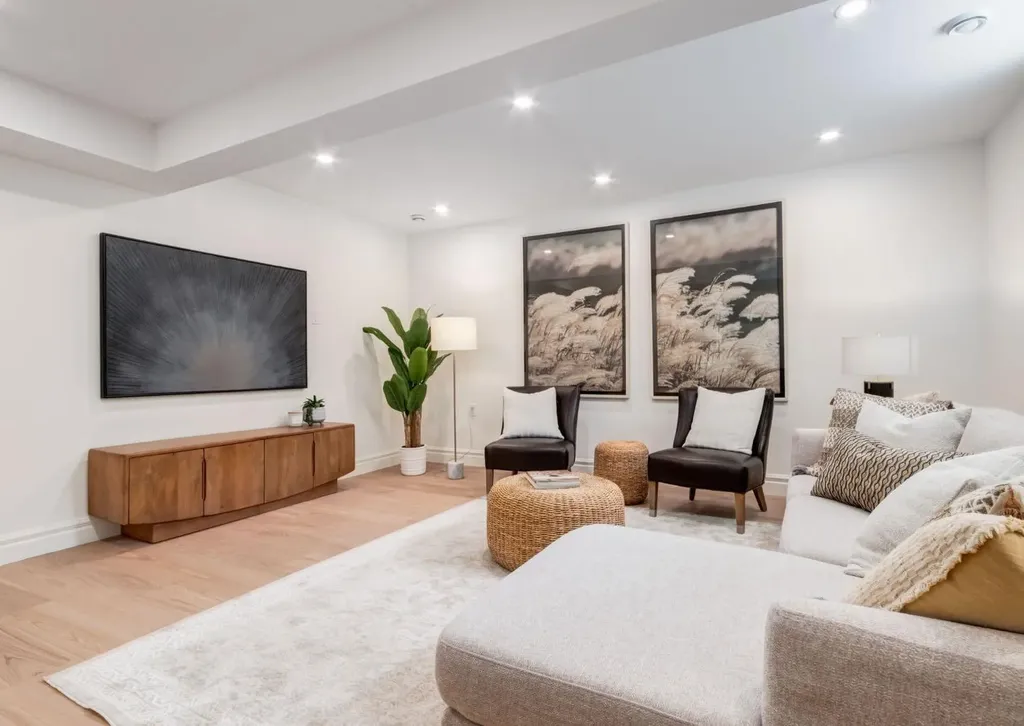 1618 6 Street NW Calgary AB T2M 3E8