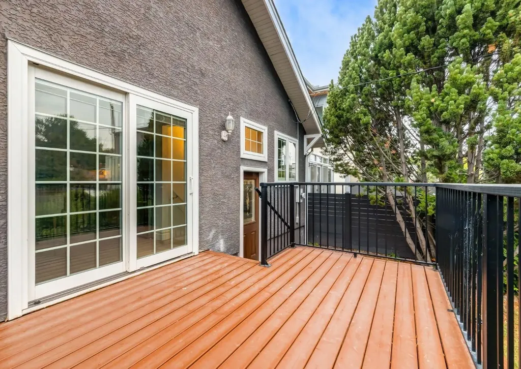 1618 6 Street NW Calgary AB T2M 3E8