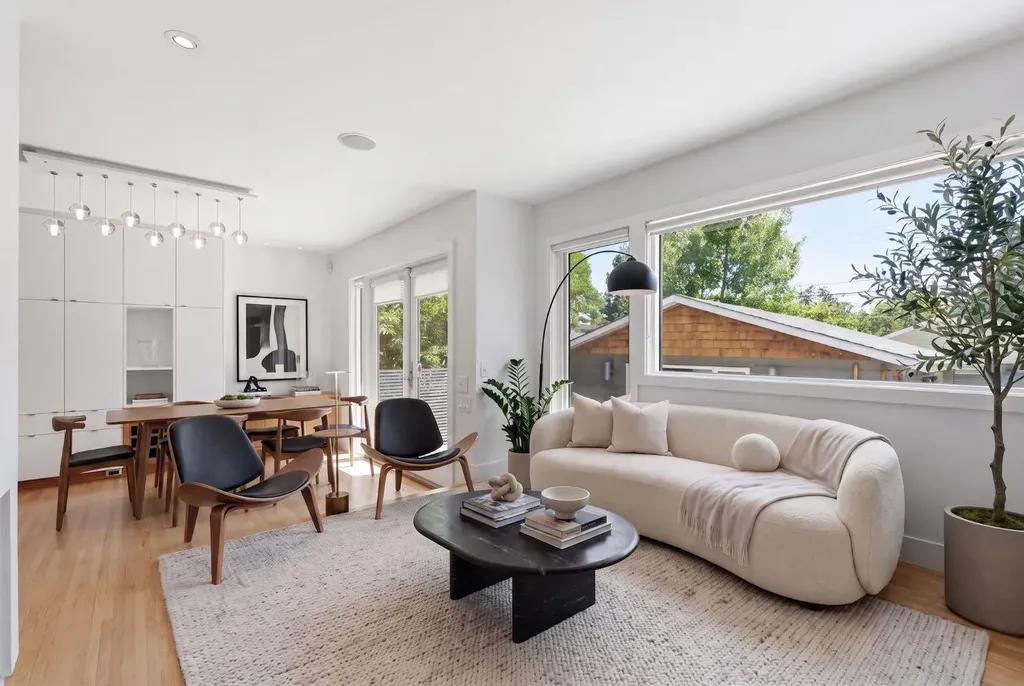 4935 10 Avenue SW Calgary AB T3C 0M3