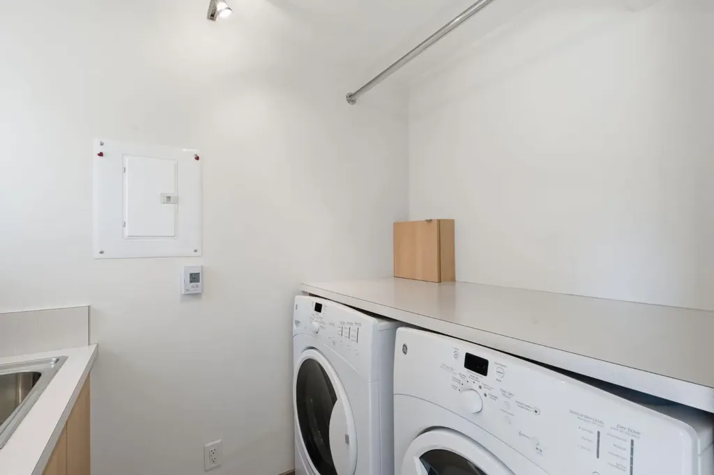 4935 10 Avenue SW Calgary AB T3C 0M3