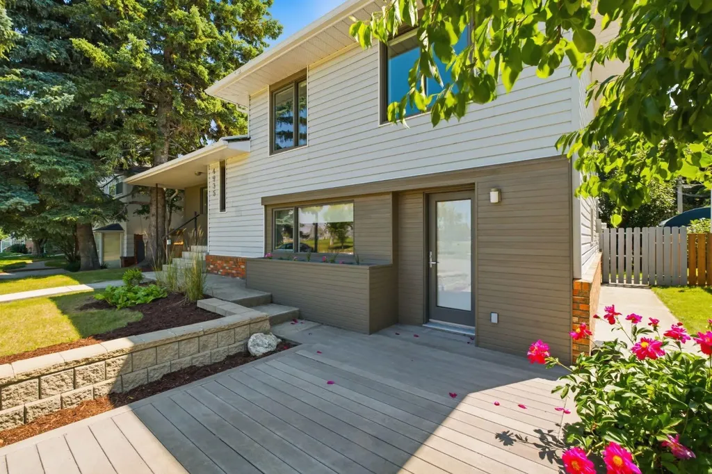 4935 10 Avenue SW Calgary AB T3C 0M3