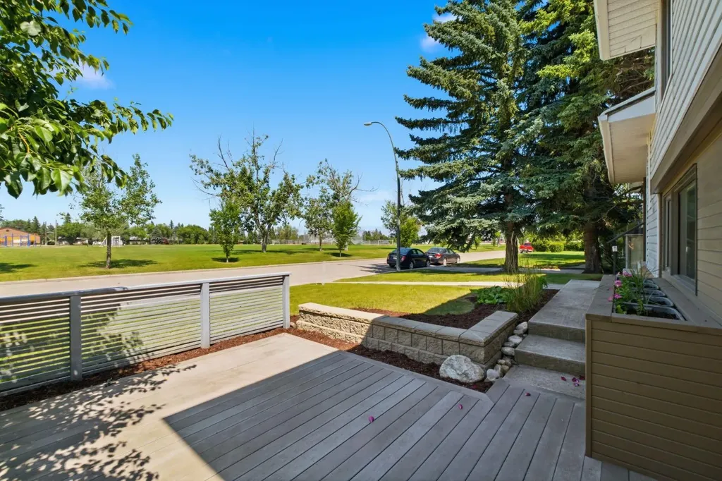 4935 10 Avenue SW Calgary AB T3C 0M3