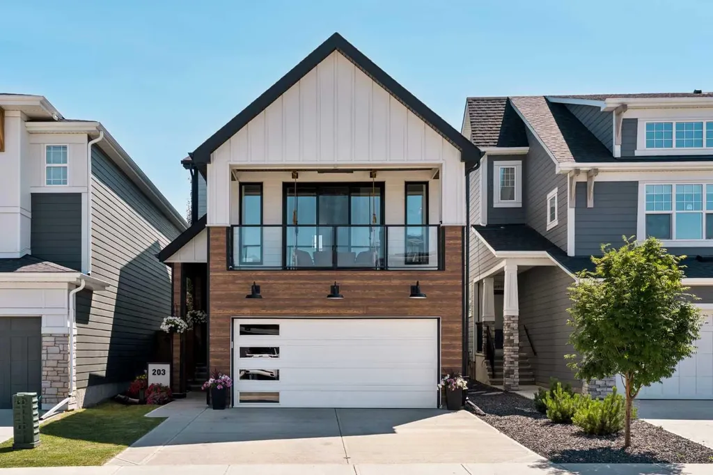 203 Cranbrook Park SE Calgary AB T3M 3C3
