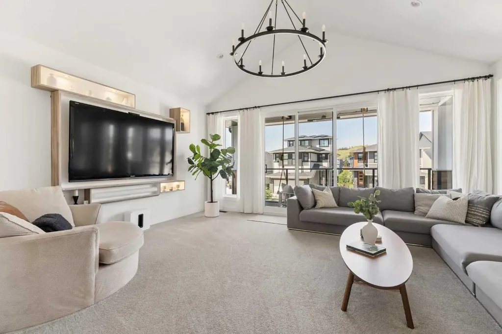 203 Cranbrook Park SE Calgary AB T3M 3C3