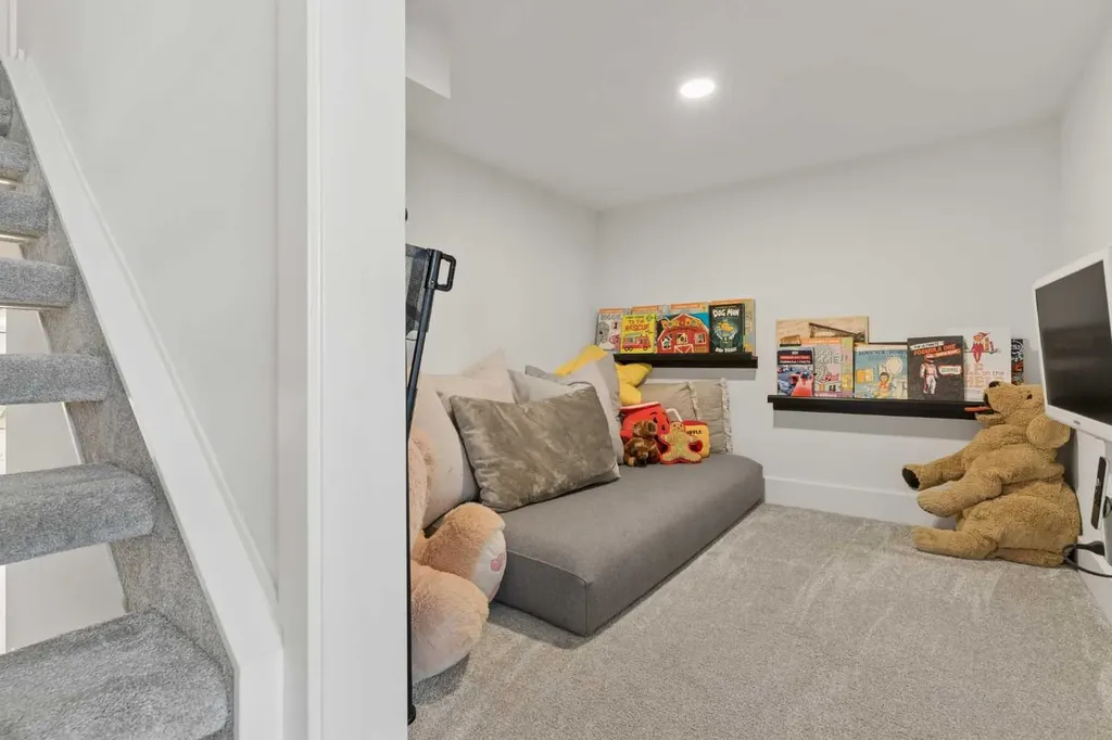 203 Cranbrook Park SE Calgary AB T3M 3C3