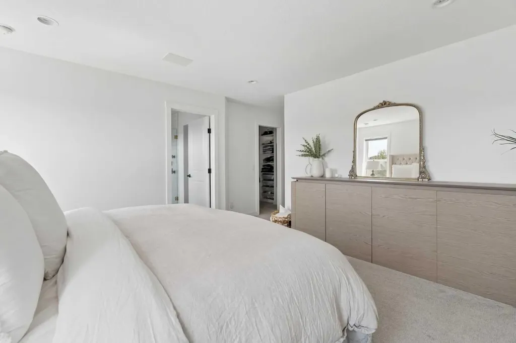 203 Cranbrook Park SE Calgary AB T3M 3C3