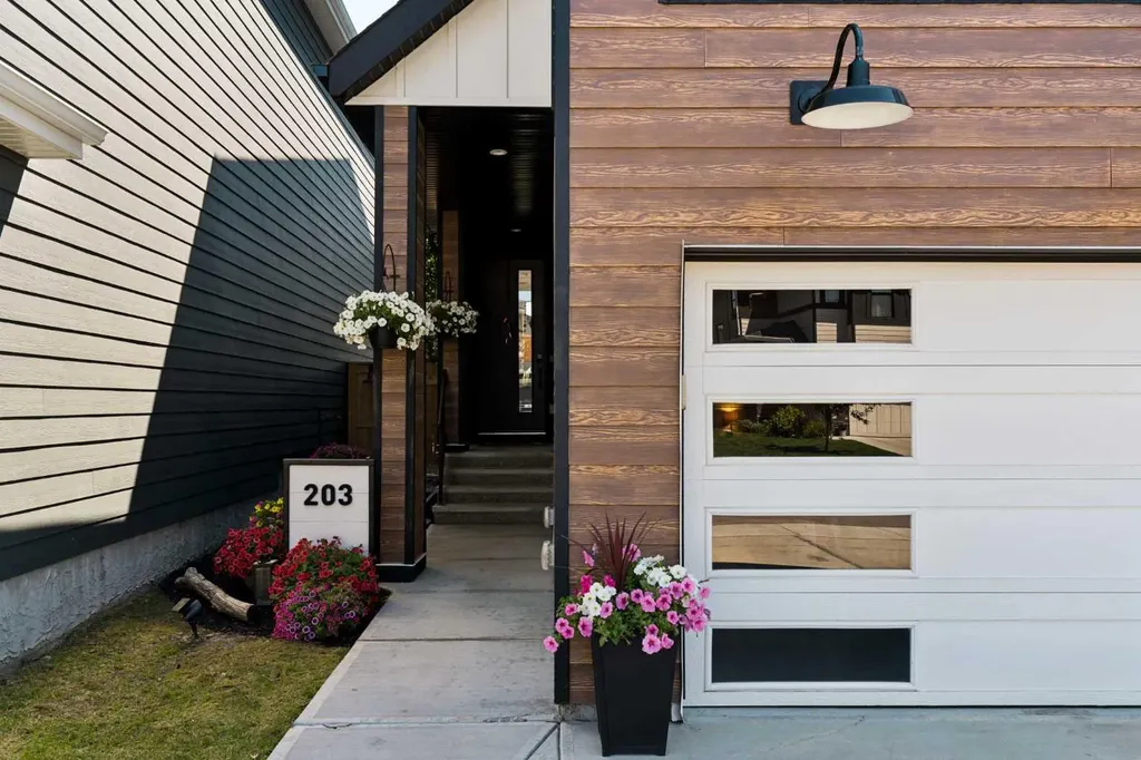 203 Cranbrook Park SE Calgary AB T3M 3C3