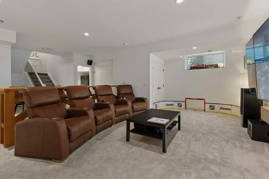 203 Cranbrook Park SE Calgary AB T3M 3C3