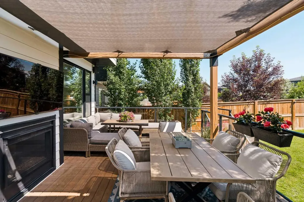 203 Cranbrook Park SE Calgary AB T3M 3C3