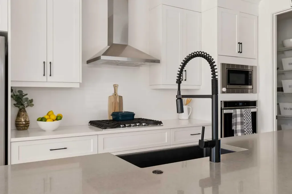 203 Cranbrook Park SE Calgary AB T3M 3C3