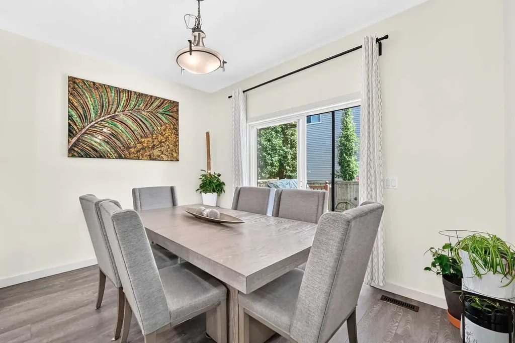 279 Copperpond Circle SE Calgary AB T2Z 0R4