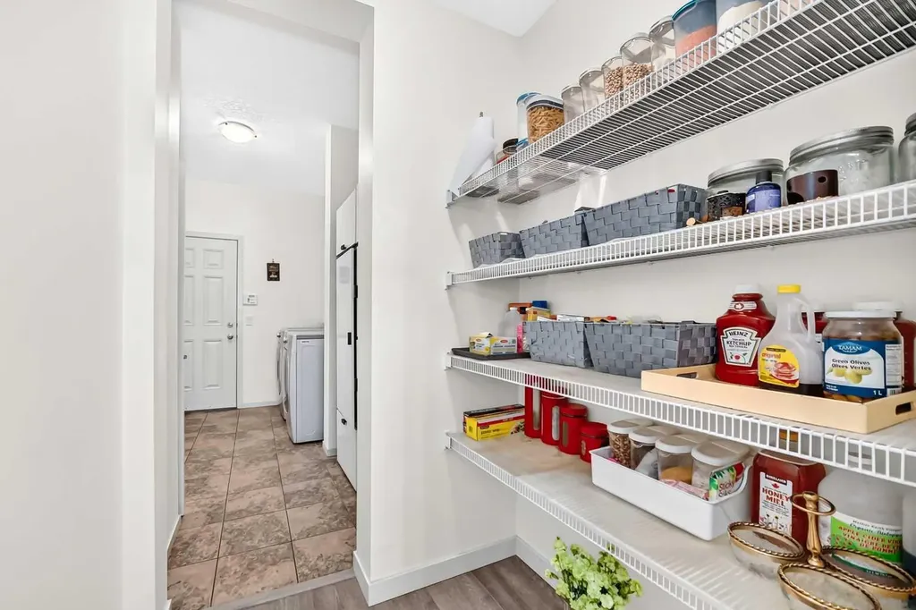 279 Copperpond Circle SE Calgary AB T2Z 0R4