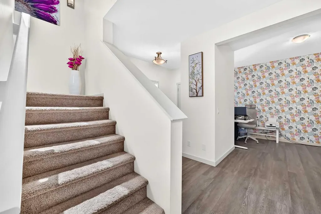 279 Copperpond Circle SE Calgary AB T2Z 0R4