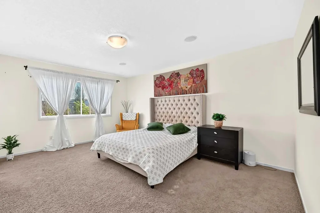 279 Copperpond Circle SE Calgary AB T2Z 0R4