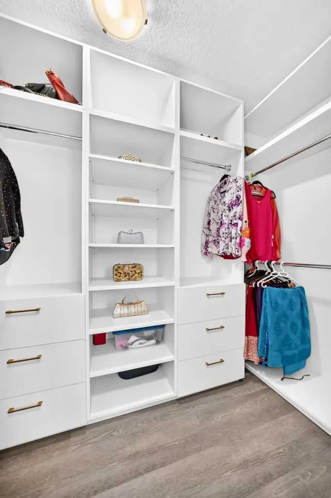 279 Copperpond Circle SE Calgary AB T2Z 0R4