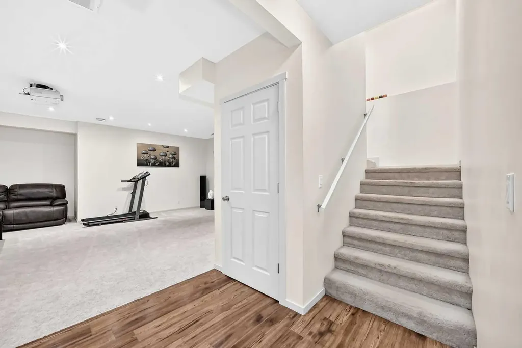 279 Copperpond Circle SE Calgary AB T2Z 0R4