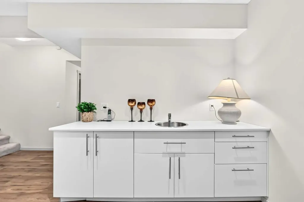 279 Copperpond Circle SE Calgary AB T2Z 0R4