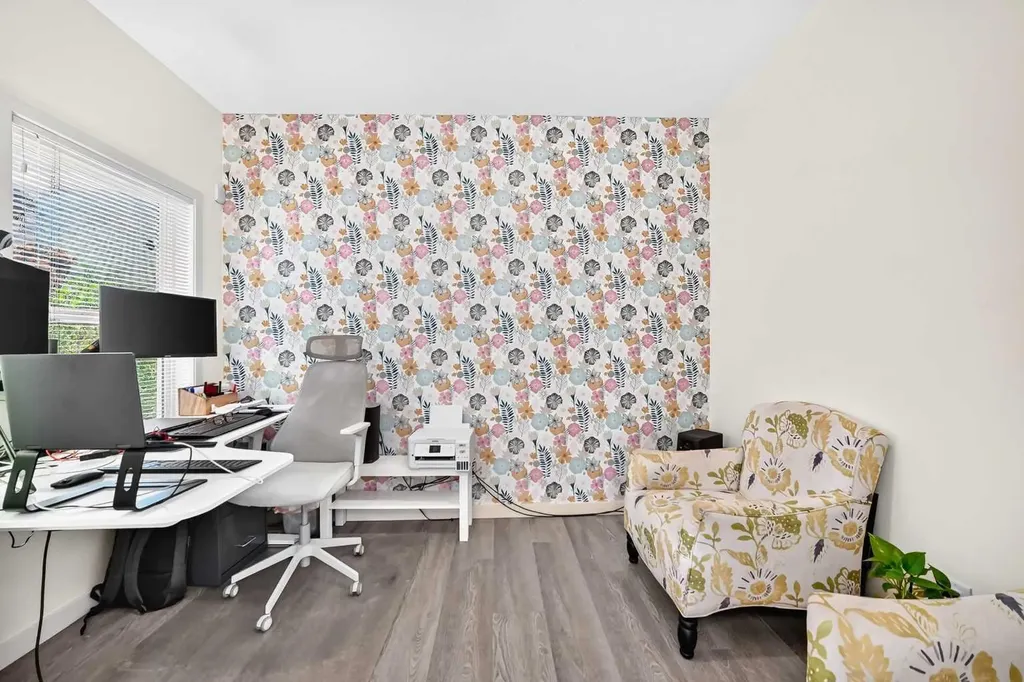 279 Copperpond Circle SE Calgary AB T2Z 0R4