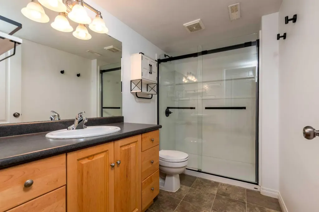 2308 52 Avenue Lloydminster AB T9V 2Z8