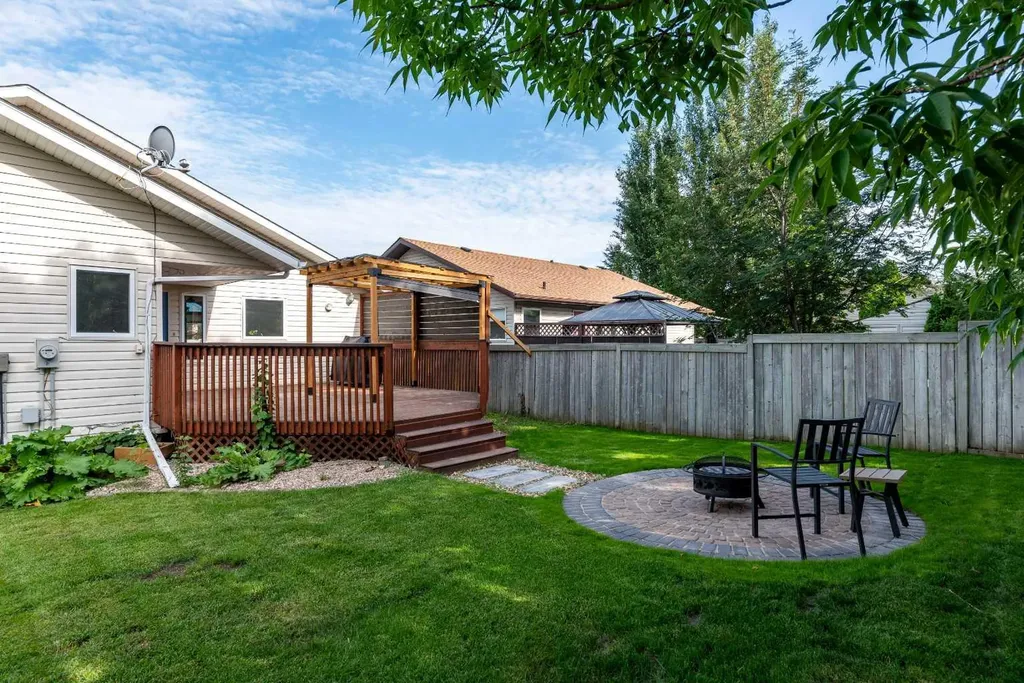 2308 52 Avenue Lloydminster AB T9V 2Z8