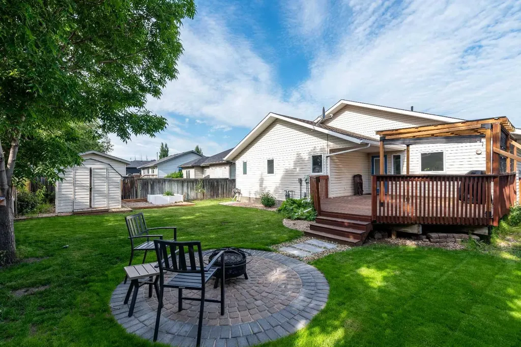 2308 52 Avenue Lloydminster AB T9V 2Z8