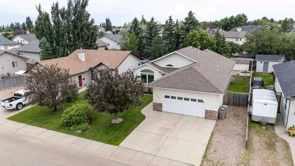 2308 52 Avenue Lloydminster AB T9V 2Z8