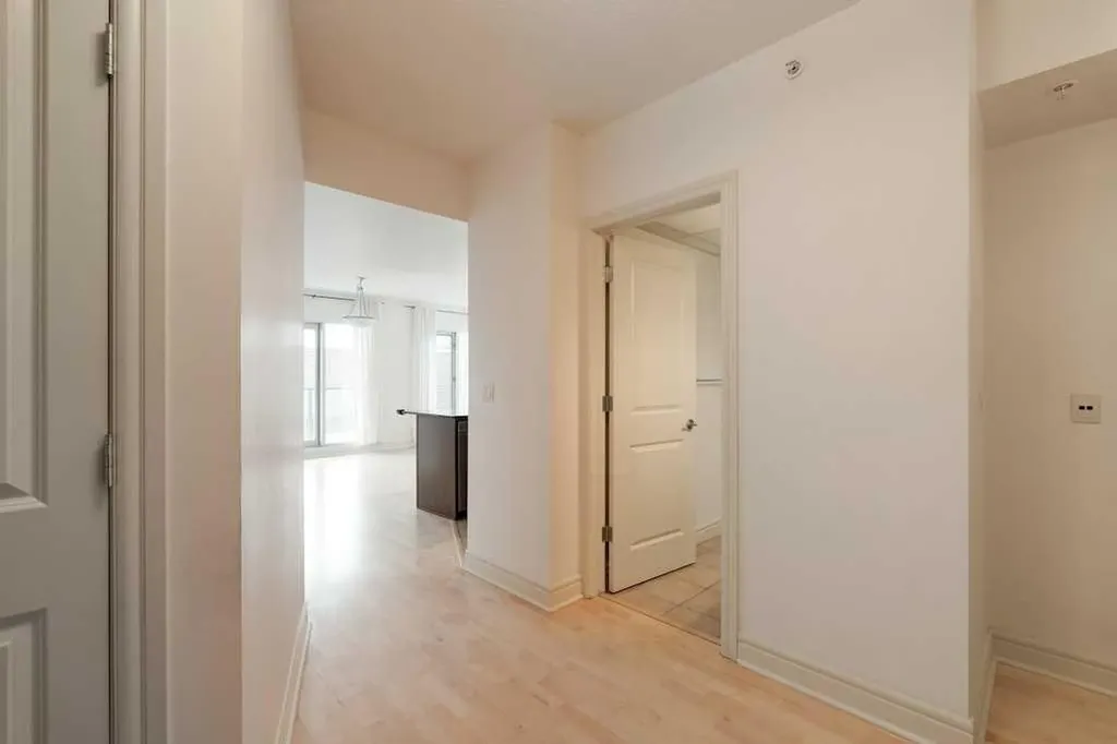 920 5 Avenue SW Calgary AB T2P 5P6