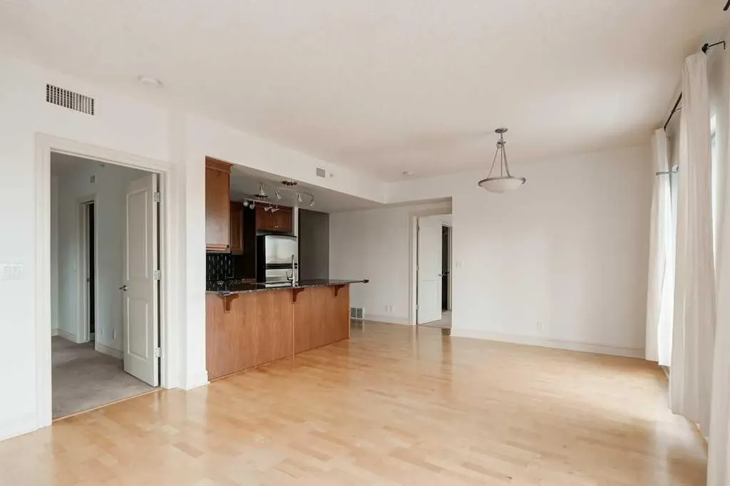 920 5 Avenue SW Calgary AB T2P 5P6
