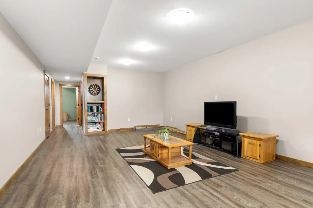 7228 Township Road 110 Rural Cypress County AB T0K 1Z0