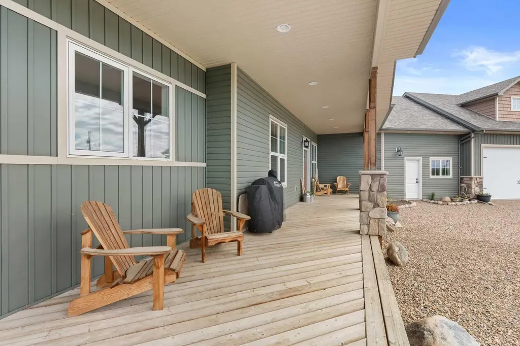 7228 Township Road 110 Rural Cypress County AB T0K 1Z0
