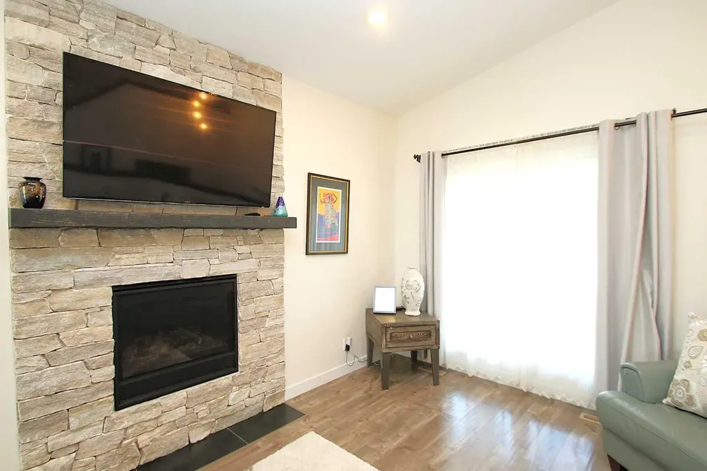 73 Longmire Close Red Deer AB T4R 0T1