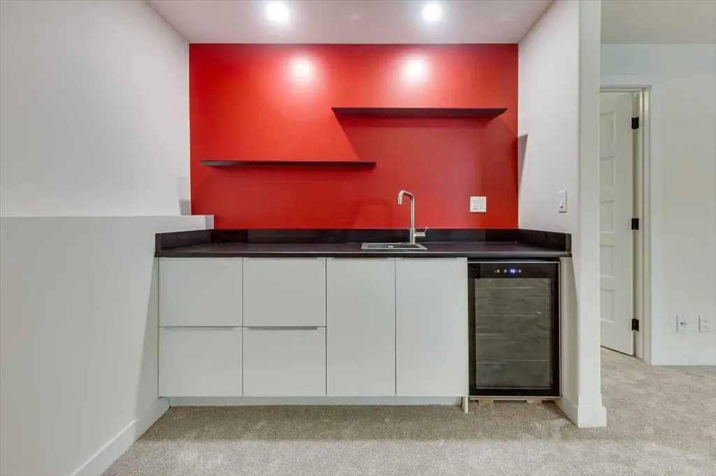 73 Longmire Close Red Deer AB T4R 0T1