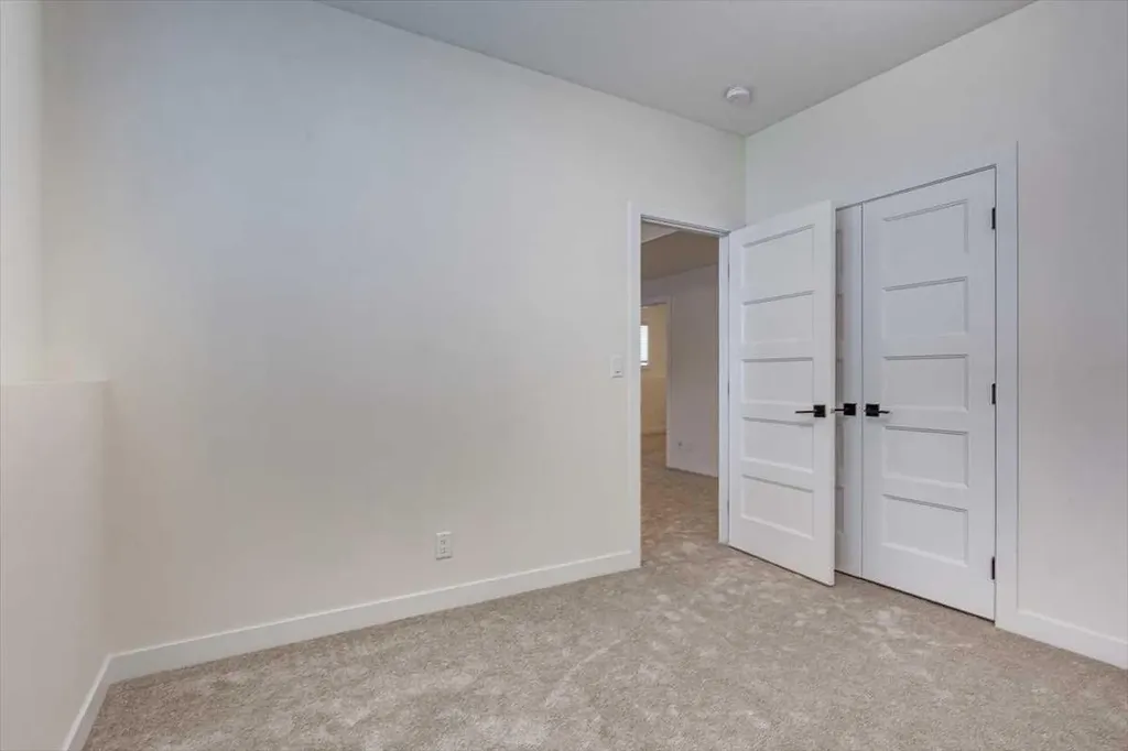 73 Longmire Close Red Deer AB T4R 0T1