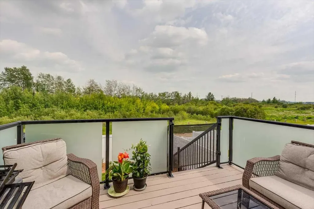 73 Longmire Close Red Deer AB T4R 0T1