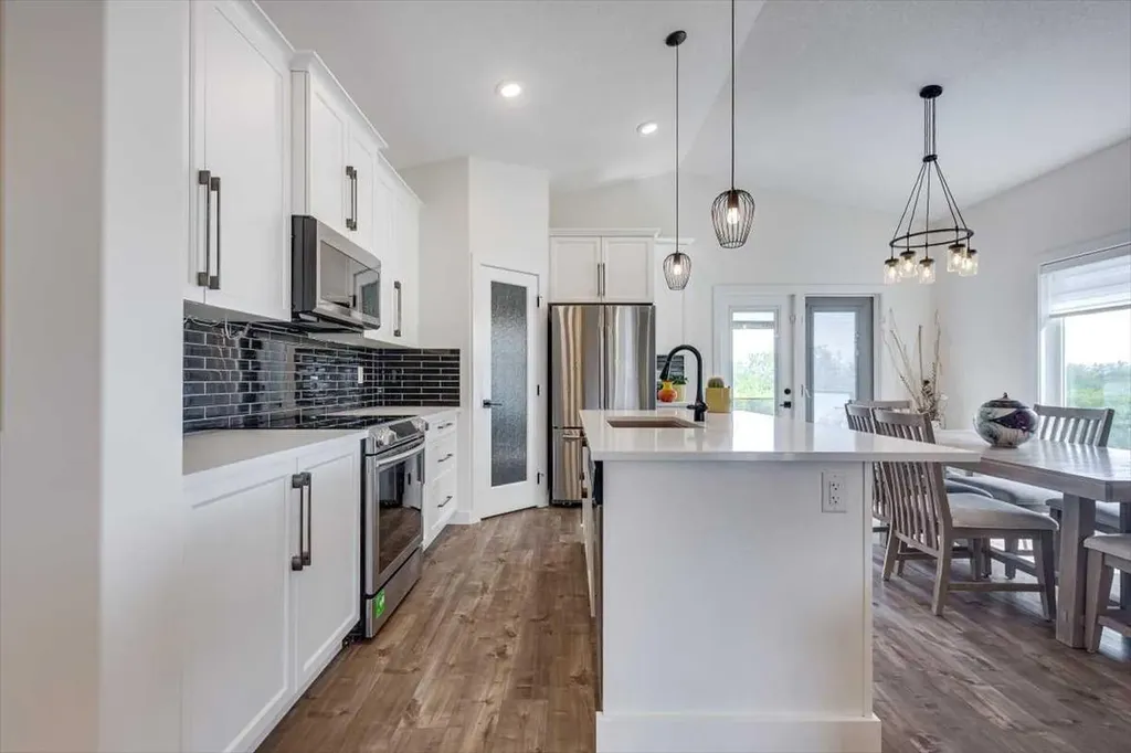73 Longmire Close Red Deer AB T4R 0T1